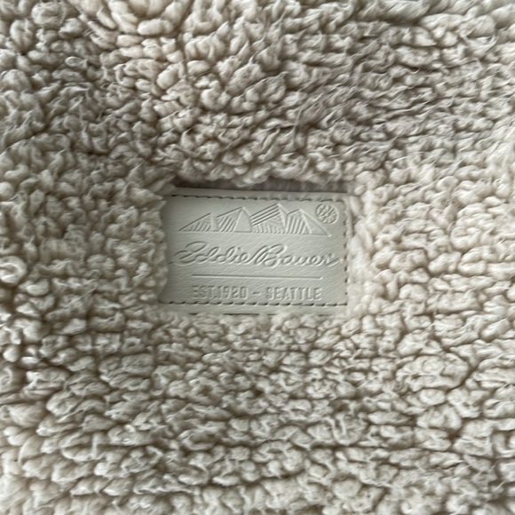 Eddie Bauer Oatmeal Sherpa Full-size backpack - Picture 3 of 7